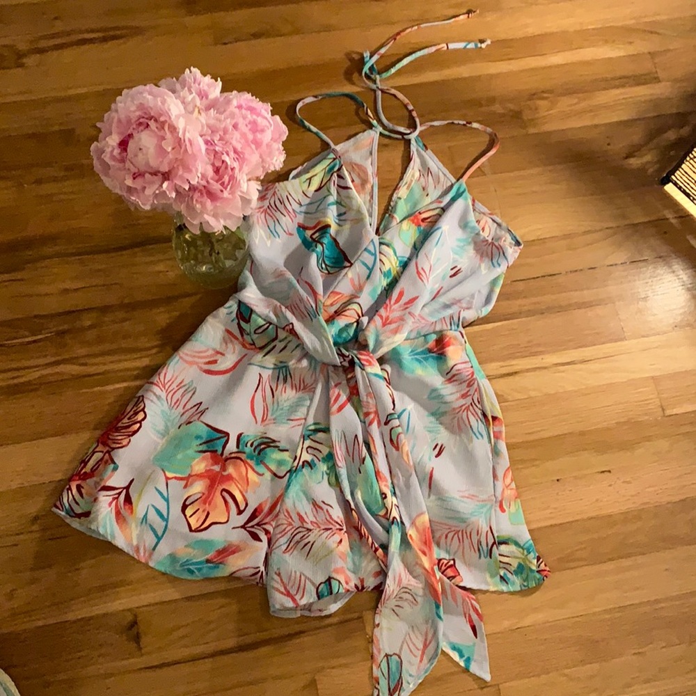 🌴 Georg🤩 flirty romper!